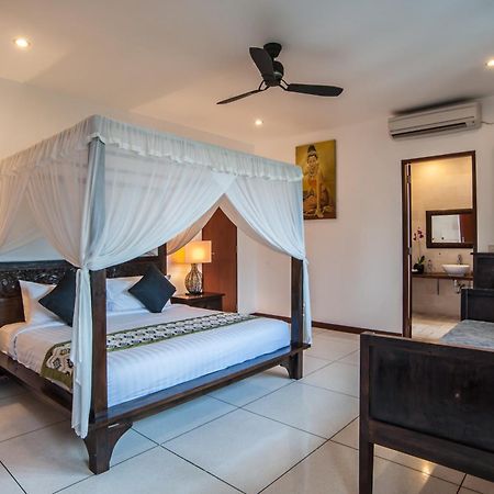 Villa Annecy Seminyak  Exterior photo