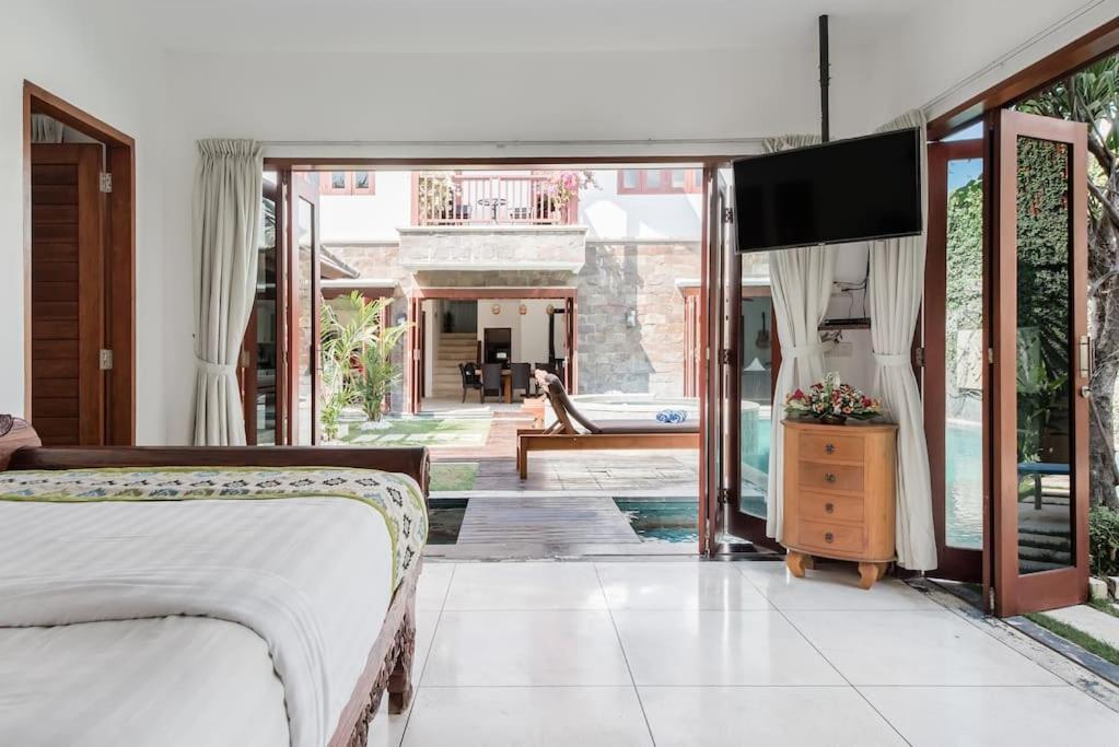 Villa Annecy Seminyak  Exterior photo