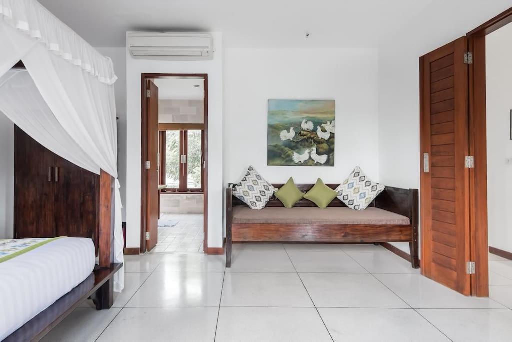 Villa Annecy Seminyak  Exterior photo