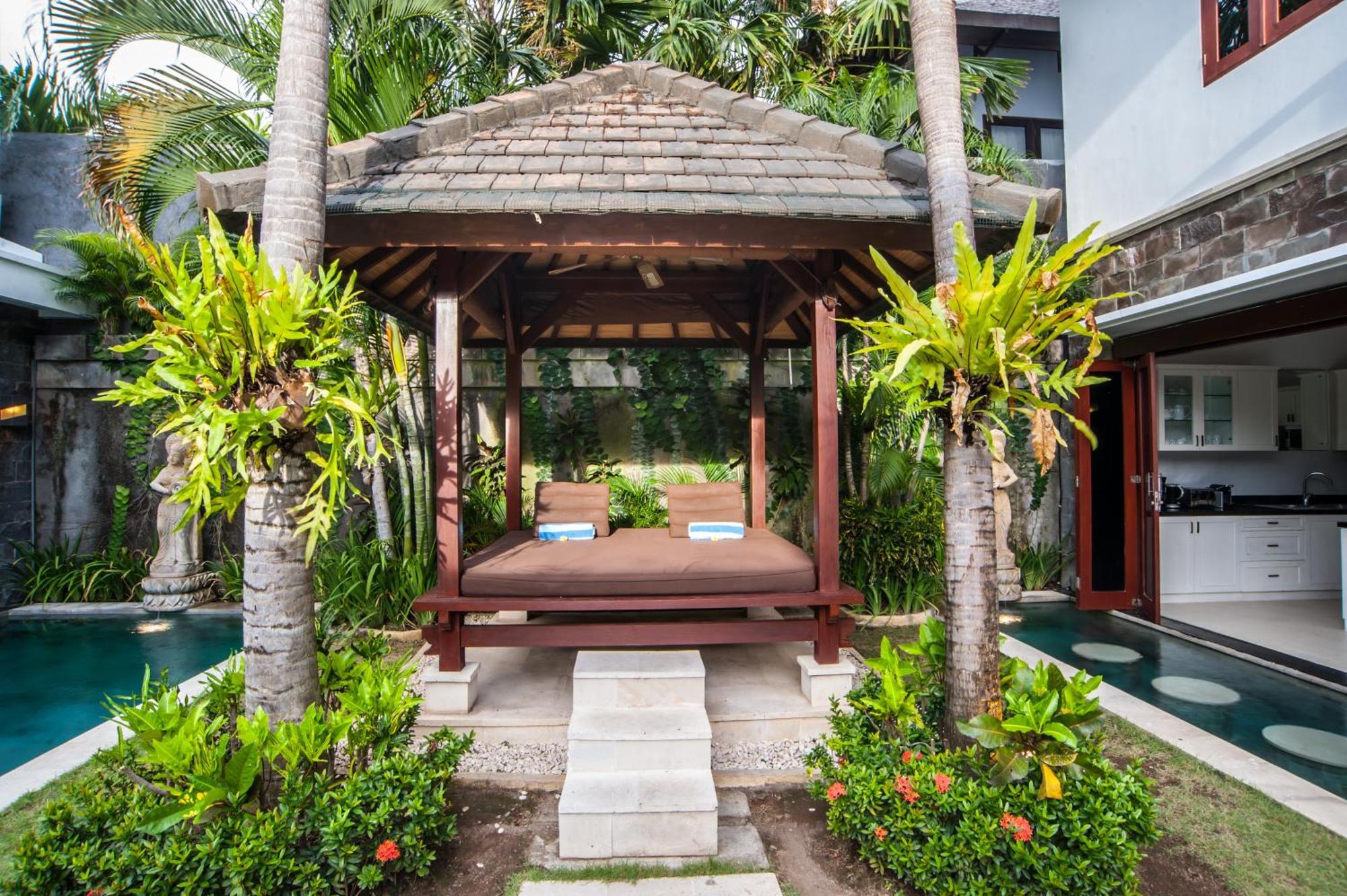 Villa Annecy Seminyak  Exterior photo